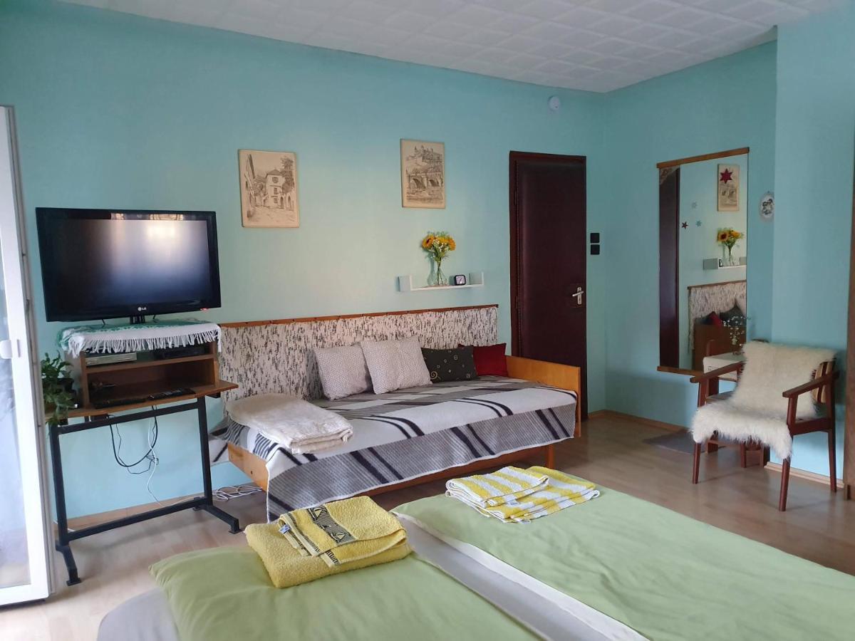 Pereszlenyi Vendeghaz Hotel Visegrad Bagian luar foto