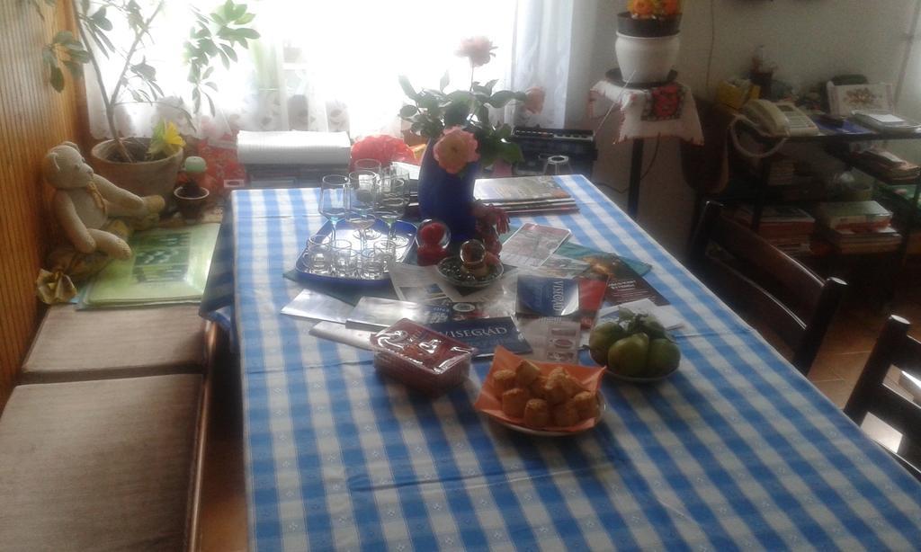 Pereszlenyi Vendeghaz Hotel Visegrad Bagian luar foto